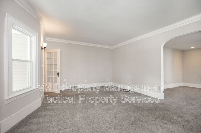 Building Photo - 3692 E 147th St