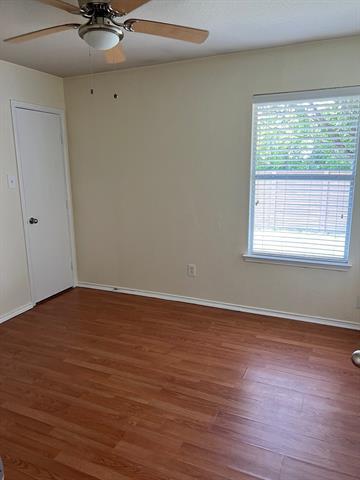Building Photo - 421 Bretts Way
