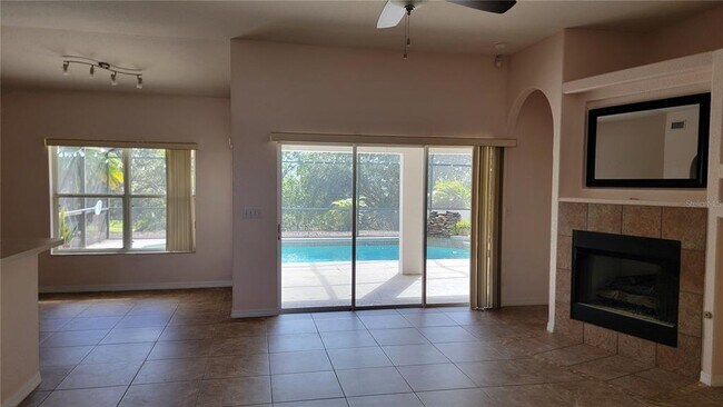 Building Photo - 1523 Sundown Ln