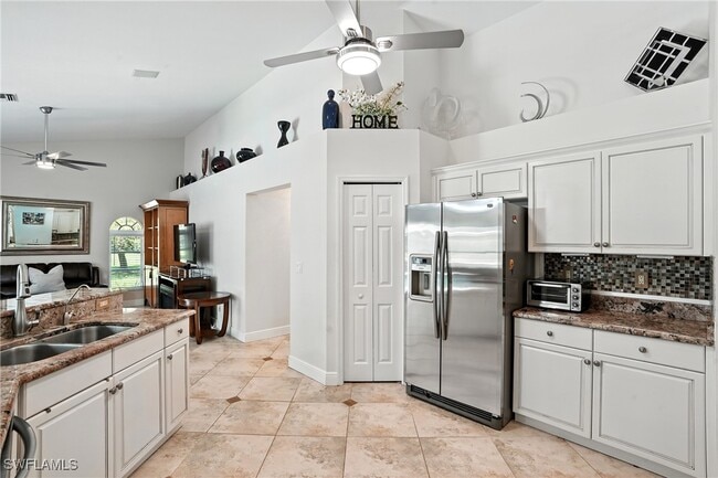 Building Photo - 5891 Golden Oaks Ln