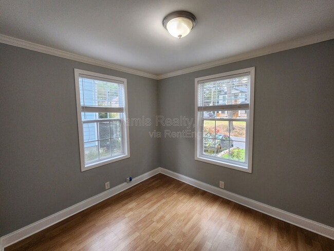 Building Photo - 1733 Beecher St SW