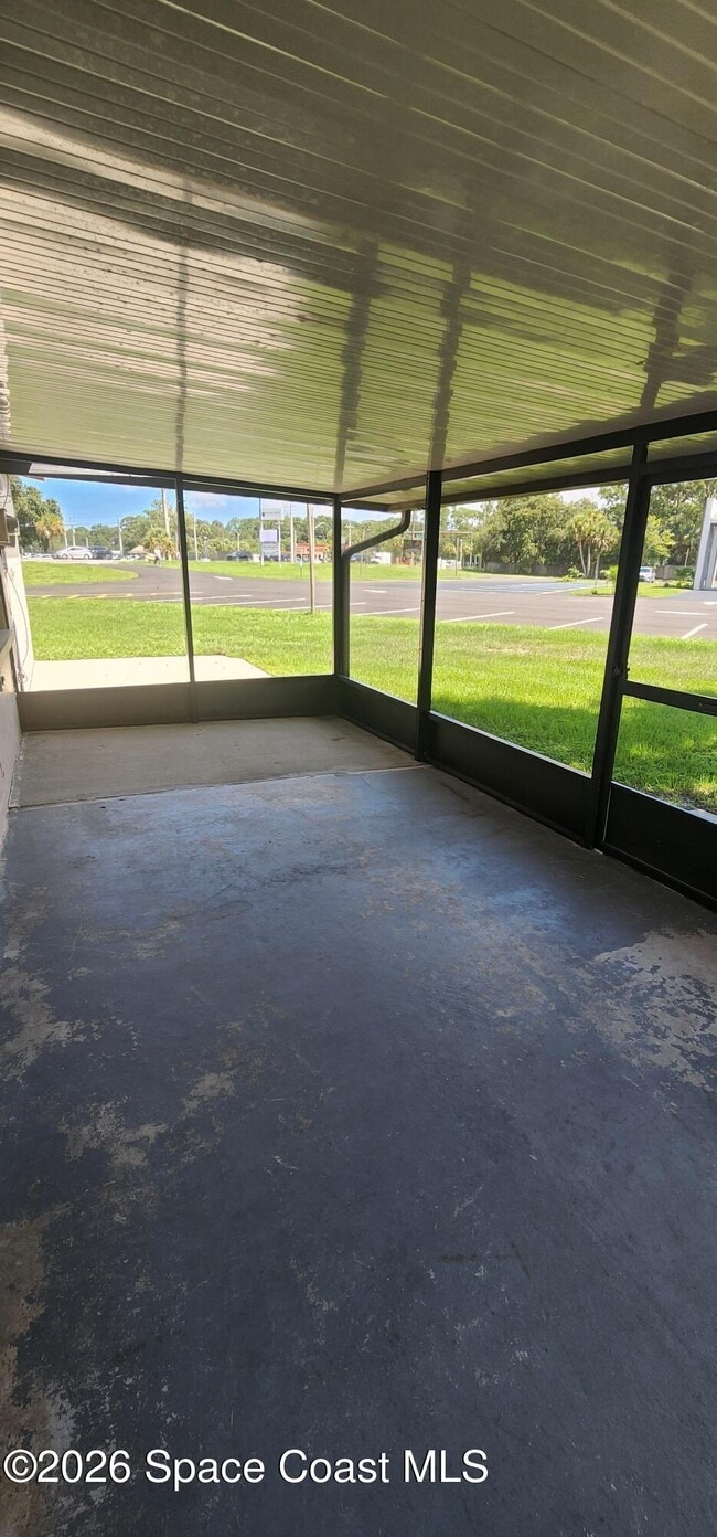 Building Photo - 1003 Coronado Dr