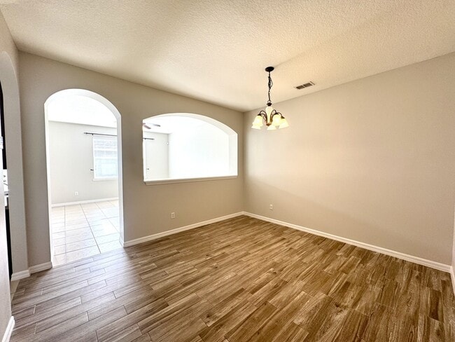 Building Photo - 13221 Silver Strand Falls Dr