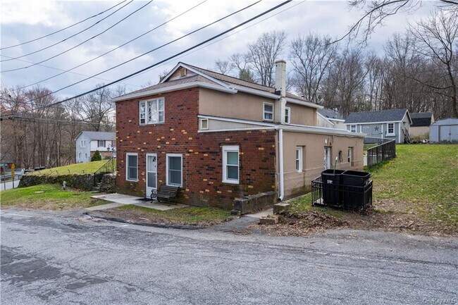 Building Photo - 45 Morrissey Dr