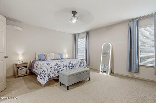 Building Photo - 2329 Honey Dew St