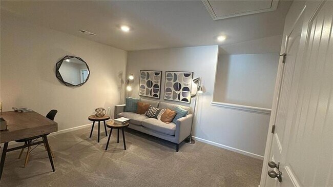 Building Photo - 2485 Poppy Ct