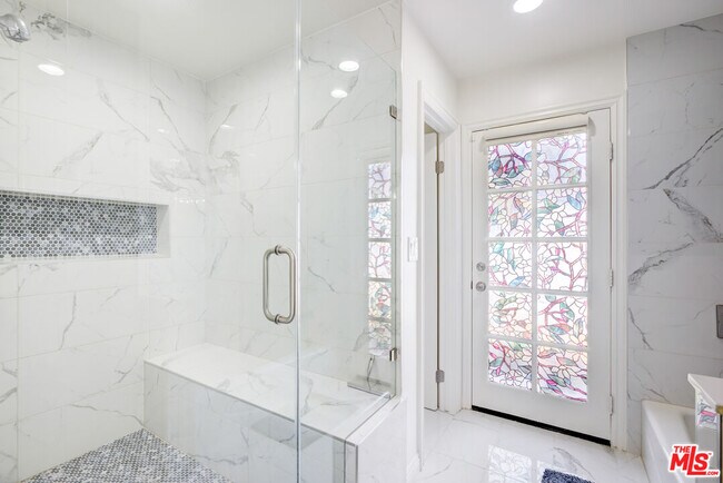 Building Photo - 6343 W 82nd St