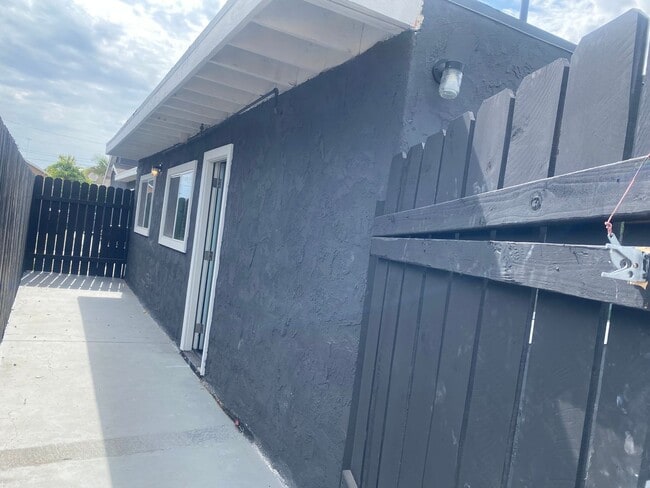 Building Photo - $500 Move-In Incentive - Move-In Today!