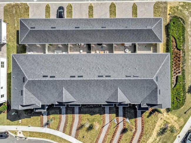 Building Photo - 691 Pothos St