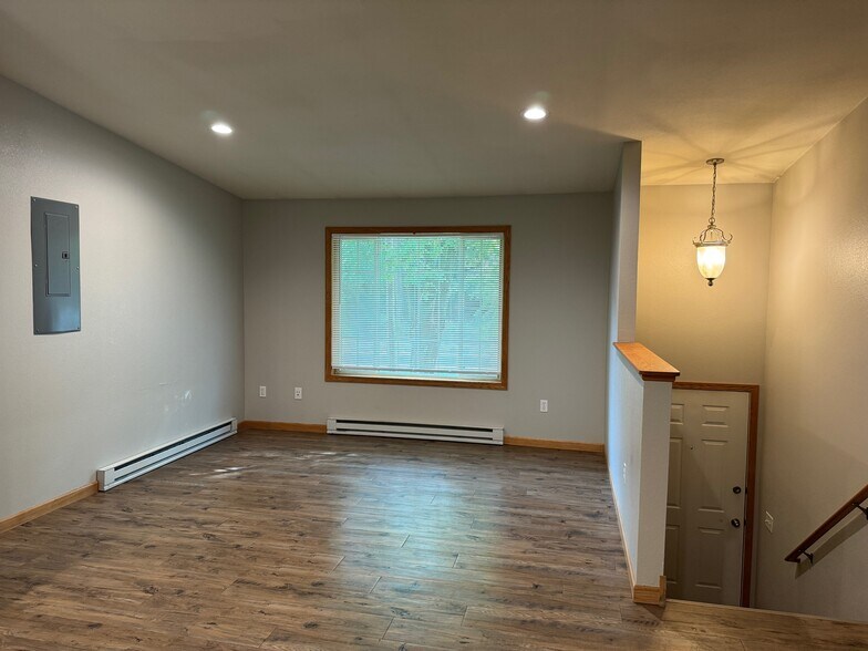 Building Photo - 407 Glenwood Ave