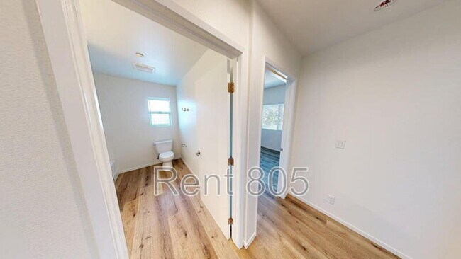 Building Photo - 4830 Terrace Ave