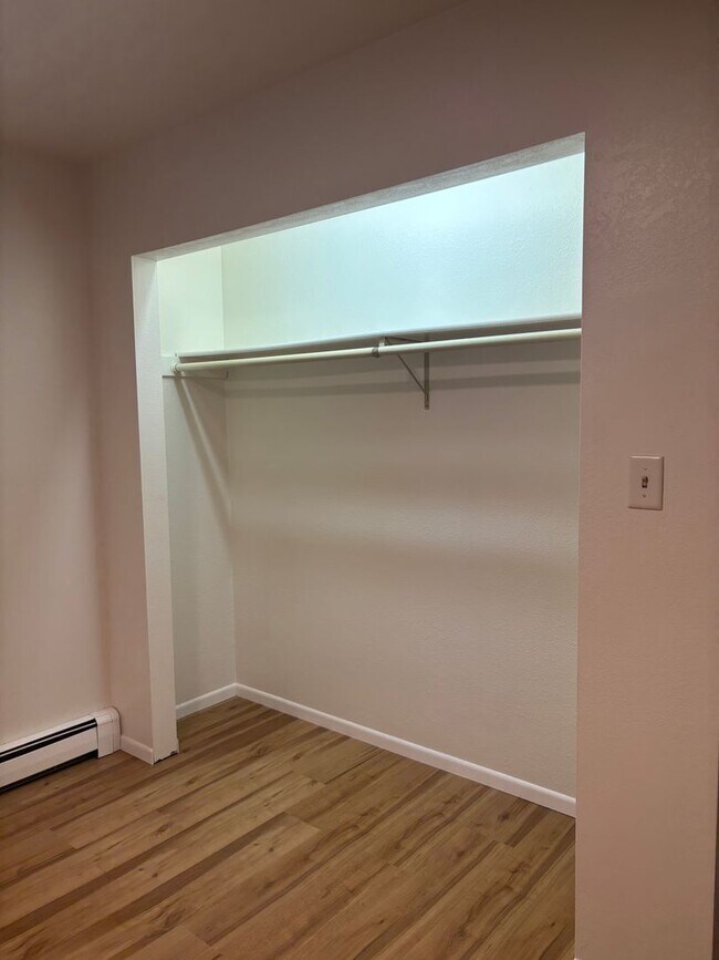 Building Photo - 3rd Ave 1410 -SB