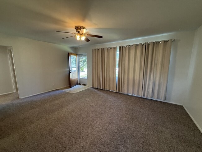 Building Photo - 1332 Eldorado Dr