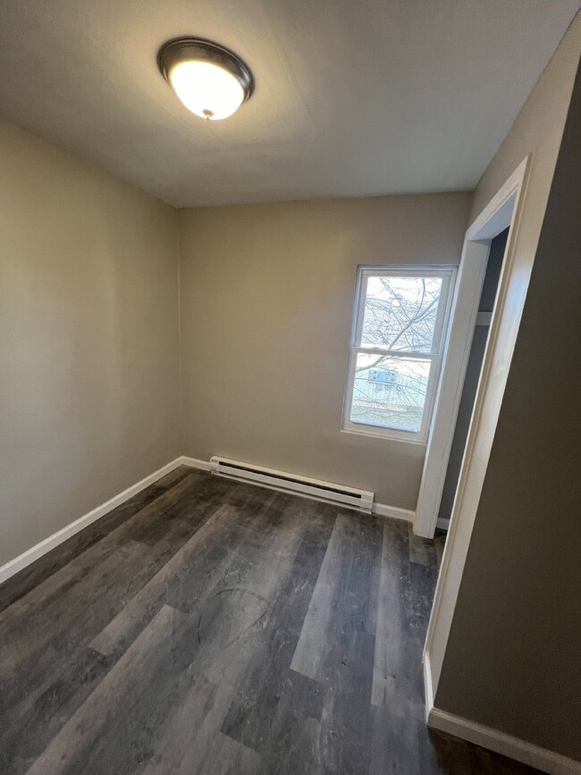 Building Photo - NEWLY RENOVATED APARTMENT HOMES Moosic, PA