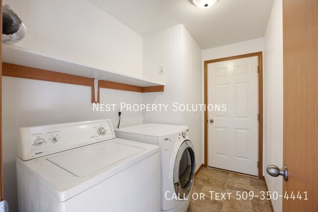 Building Photo - 1317 W Electra St