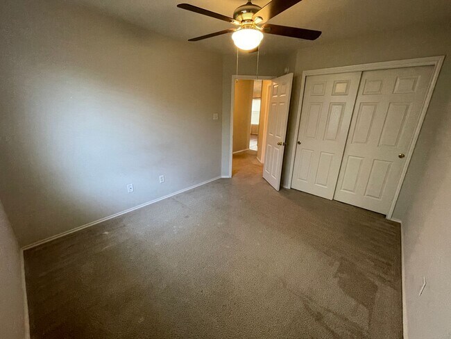 Building Photo - 3-Bedroom House for Rent in Killeen, TX