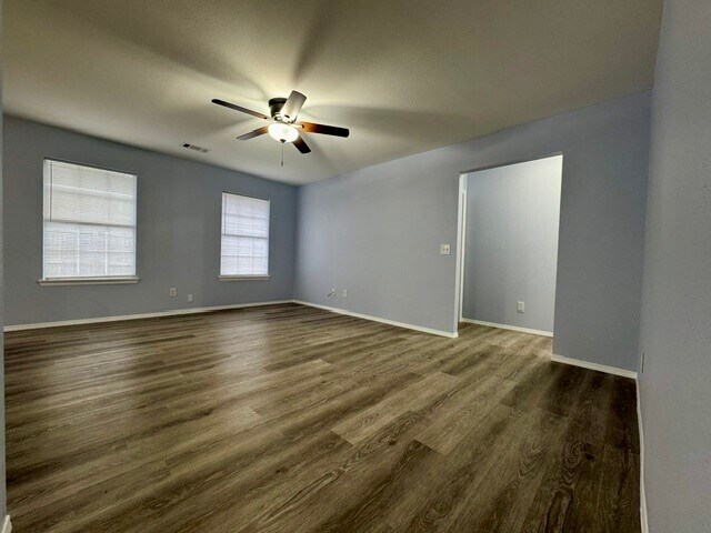 Building Photo - 4300 SW Broadstone Ave