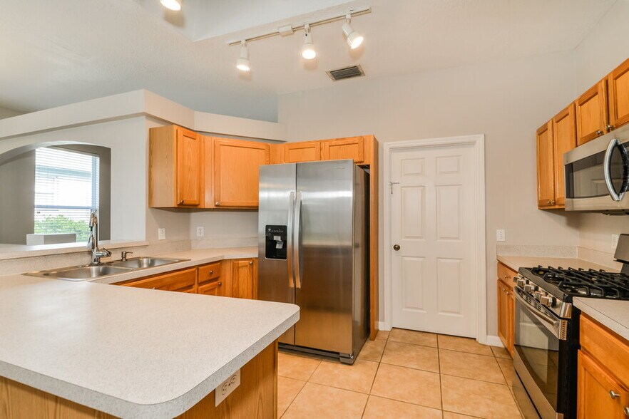 Building Photo - 12627 Rockrose Glen