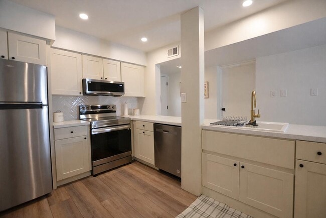 Building Photo - 3314 N 68th St