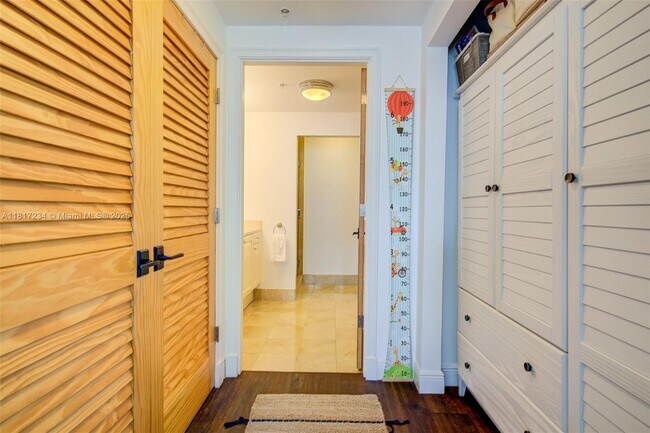 Building Photo - 3400 SW 27th Ave