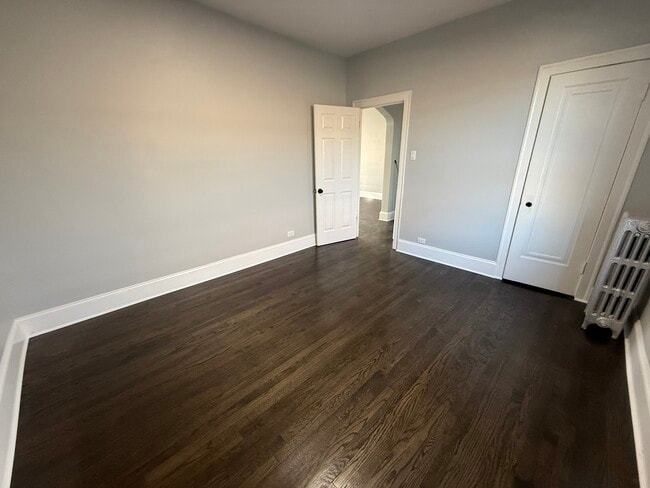 Building Photo - 5244.5 S Drexel Ave