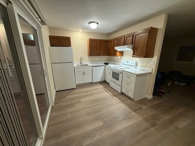 Building Photo - 1860 Myrtle St