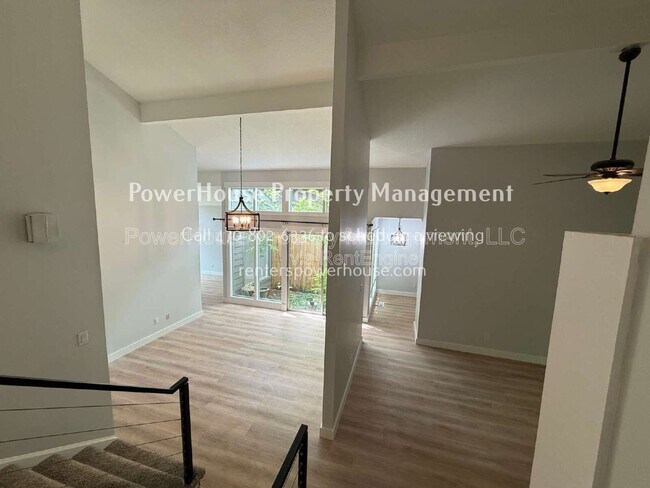 Building Photo - 120 Leeward Ln