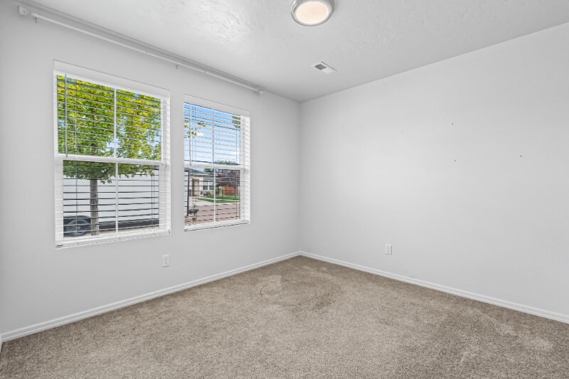 Building Photo - 11645 Virginia Pkwy