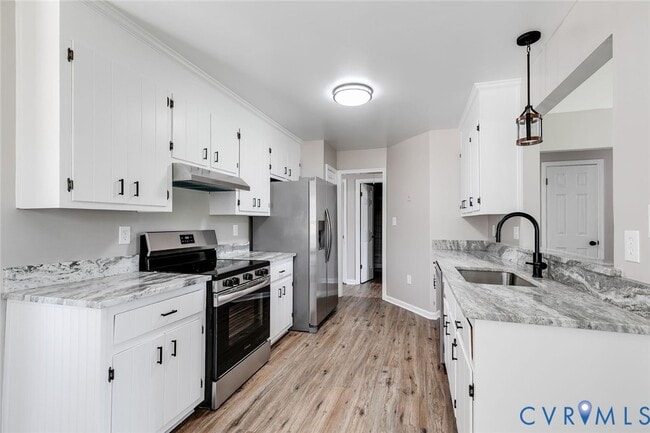 Building Photo - 3524 E Chagford Terrace