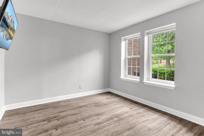 Building Photo - 3829 Chesterwood Dr
