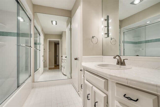 Building Photo - 6115 Averill Way