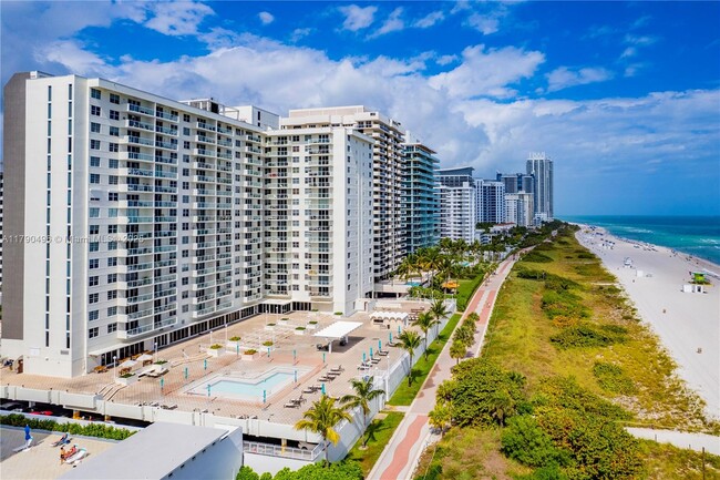 Building Photo - 5701 Collins Ave