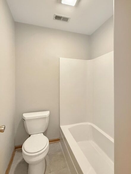 Building Photo - 443 Hilbrich Dr