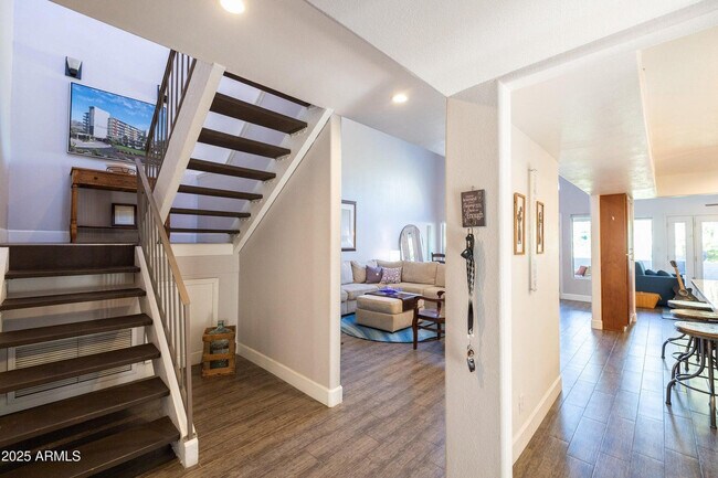 Building Photo - 5442 S Hurricane Ct