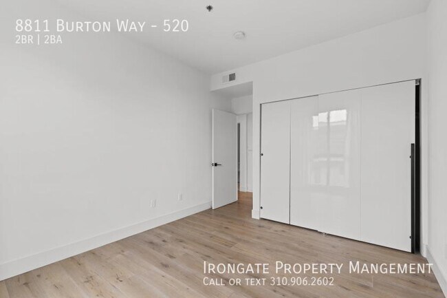 Building Photo - 8811 Burton Way