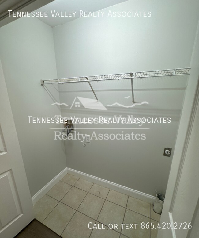 Building Photo - 4200 McCalla Ave E