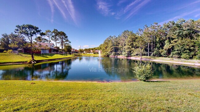 Building Photo - 5731 Rainbow Lake Dr N