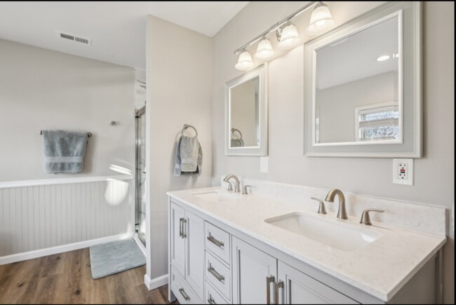 Building Photo - 4922 Lerch Dr