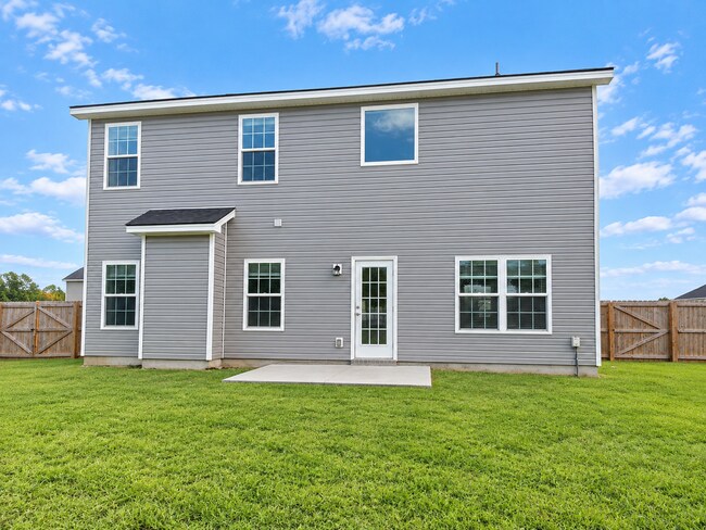Building Photo - 465 Huntington Dr