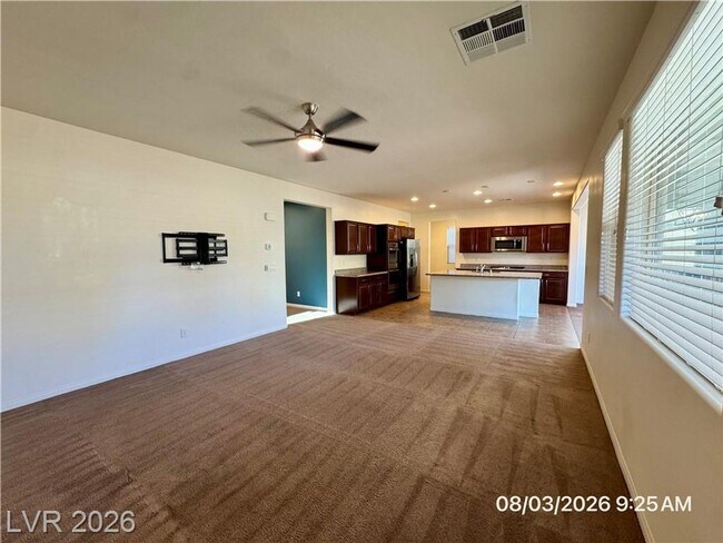 Building Photo - Beautiful 4BR Home with Huge Loft, Gourmet Kitchen & Covered Patio