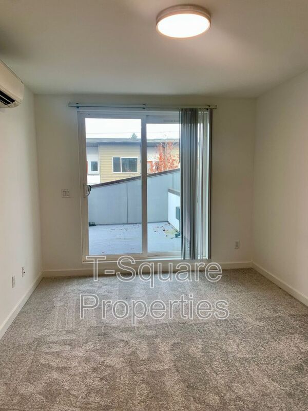 Building Photo - 3905 SW Findlay St