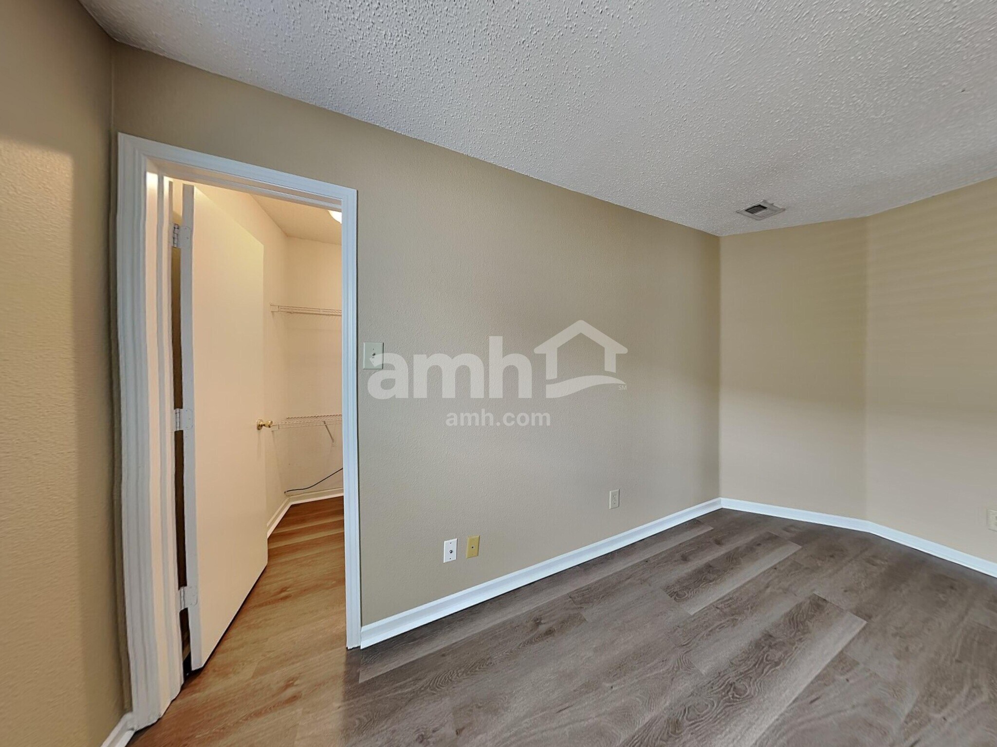 Building Photo - 12670 Justice Crossing