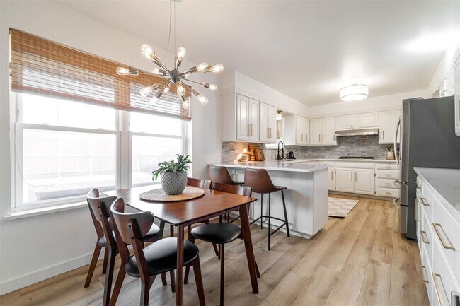 Building Photo - 4824 NW 73rd St