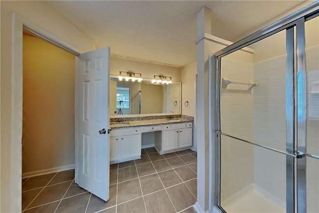 Building Photo - 3531 Chasefield Way