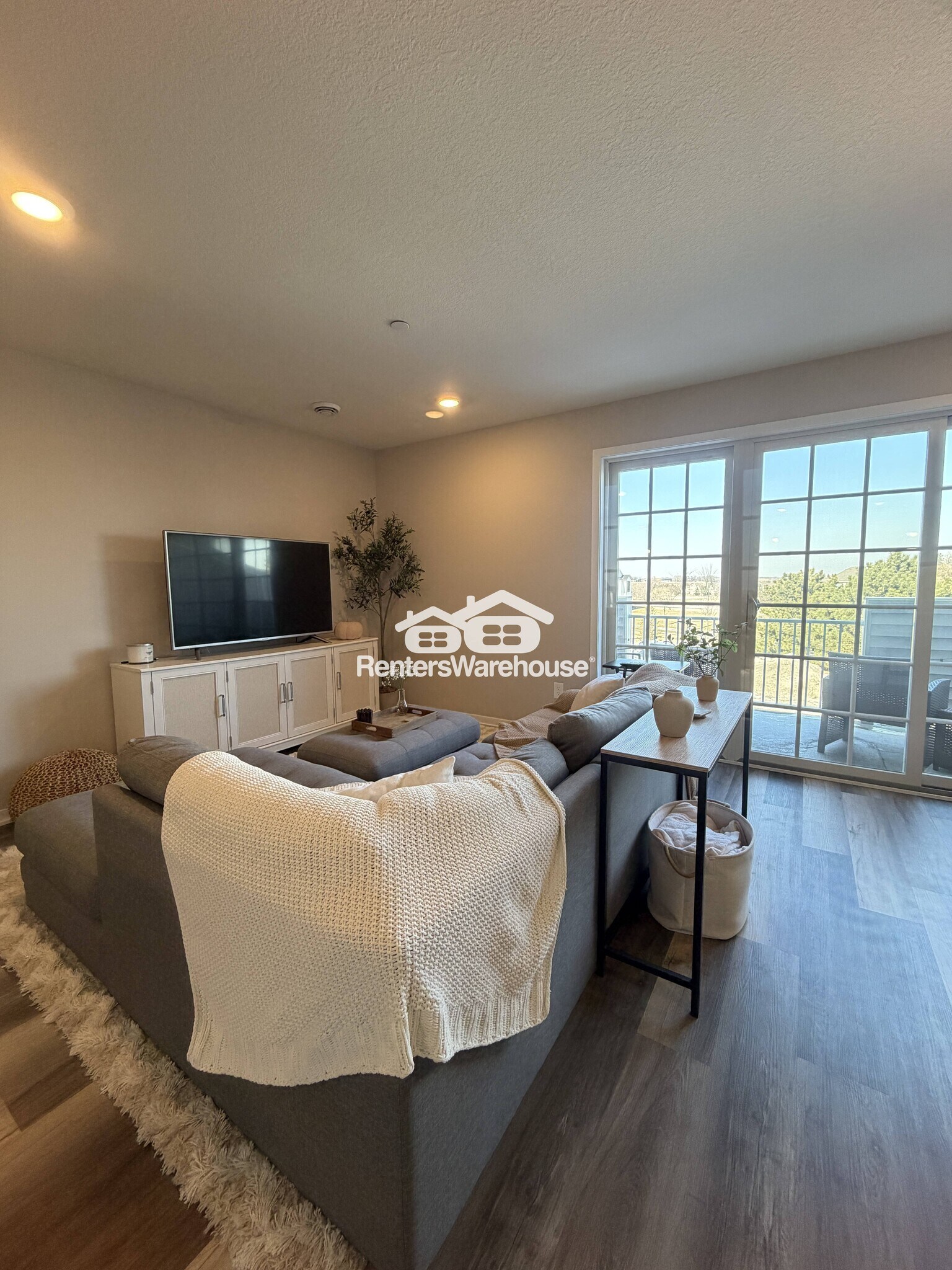 Building Photo - 642 Shardlow Ln NE