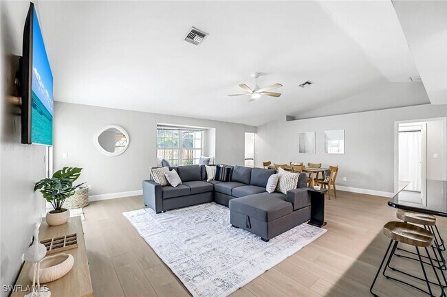 Building Photo - 45 Wickliffe Dr