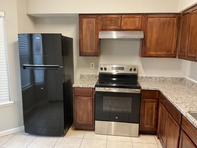Building Photo - 12400 Brookglade Cir