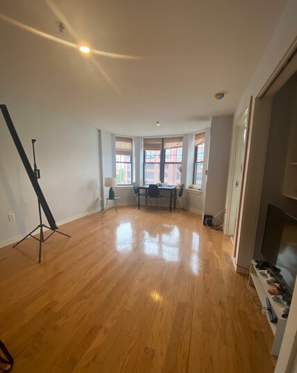 Building Photo - 534 Commonwealth Ave