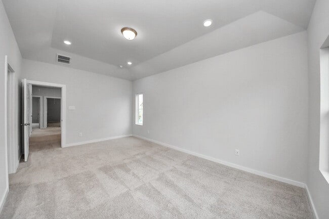 Building Photo - 3830 Glossy Lk Dr