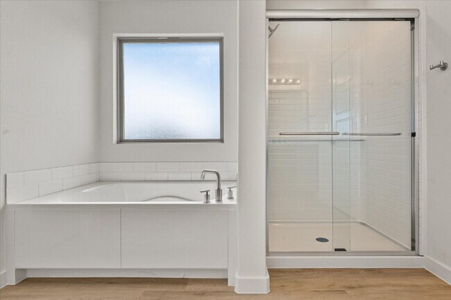 Building Photo - Beautiful New Build Home in Cypress Ranch!